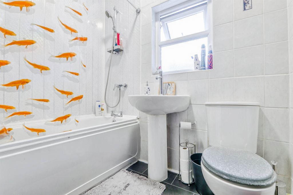 Additional image 9 of 4 bed end terrace house for saleMackintosh Place, Roath, Cardiff CF24