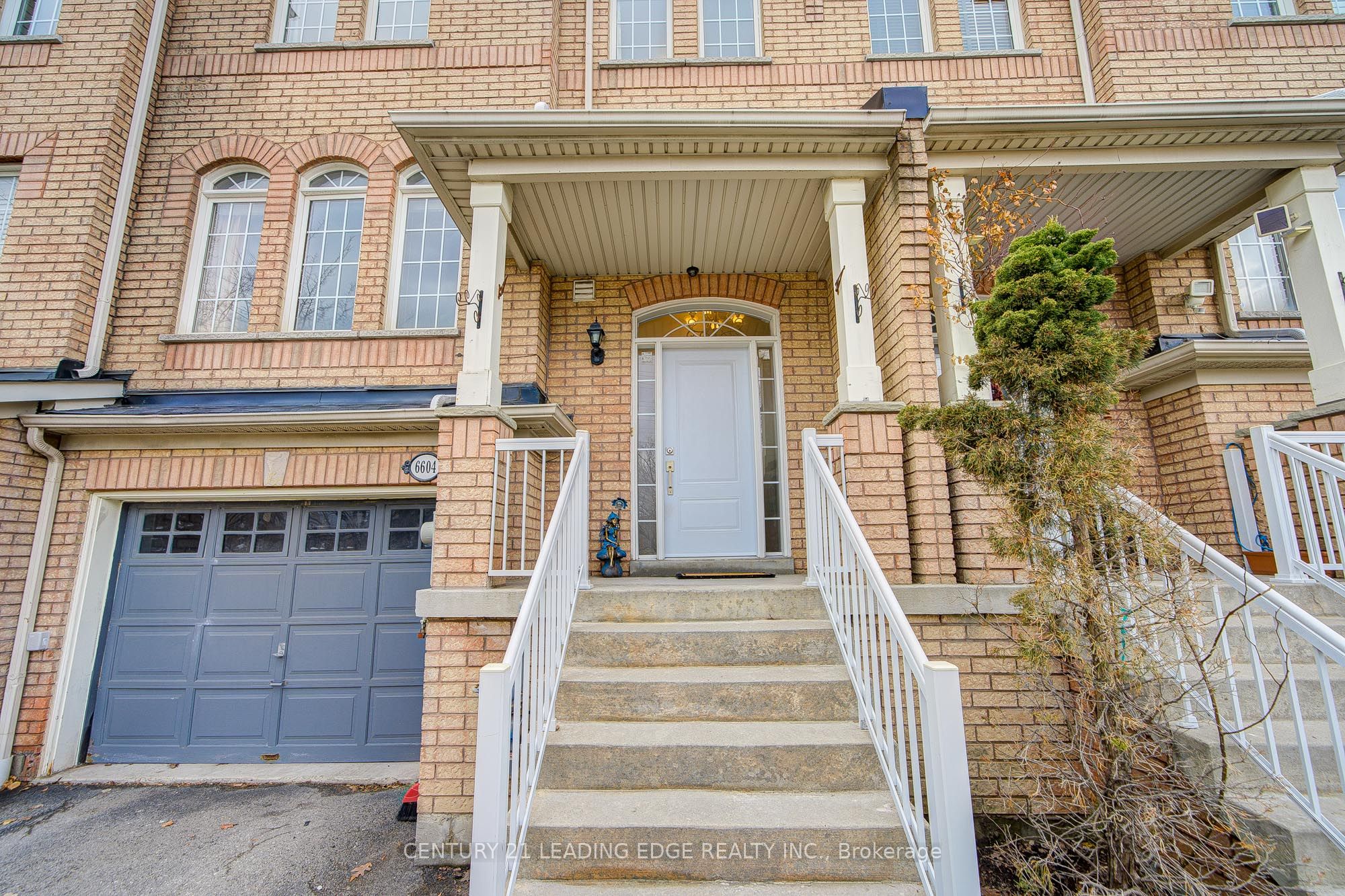 Additional image 2 of 6604 Opera Glass Crescent, Mississauga, ON, L5W 1R8