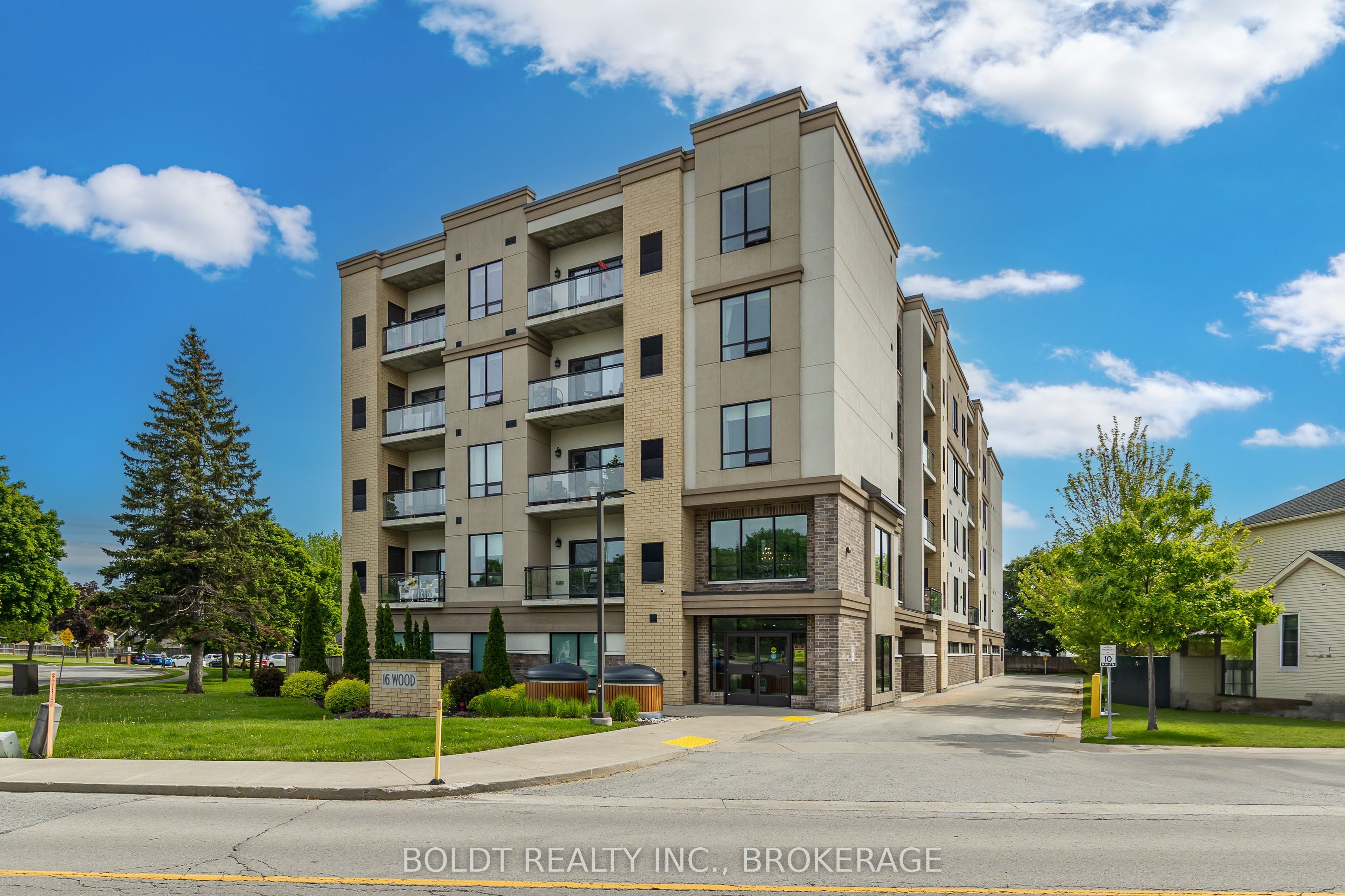 507-16 Wood Street, St. Catharines, ON, L2N 2A9 photo 2
