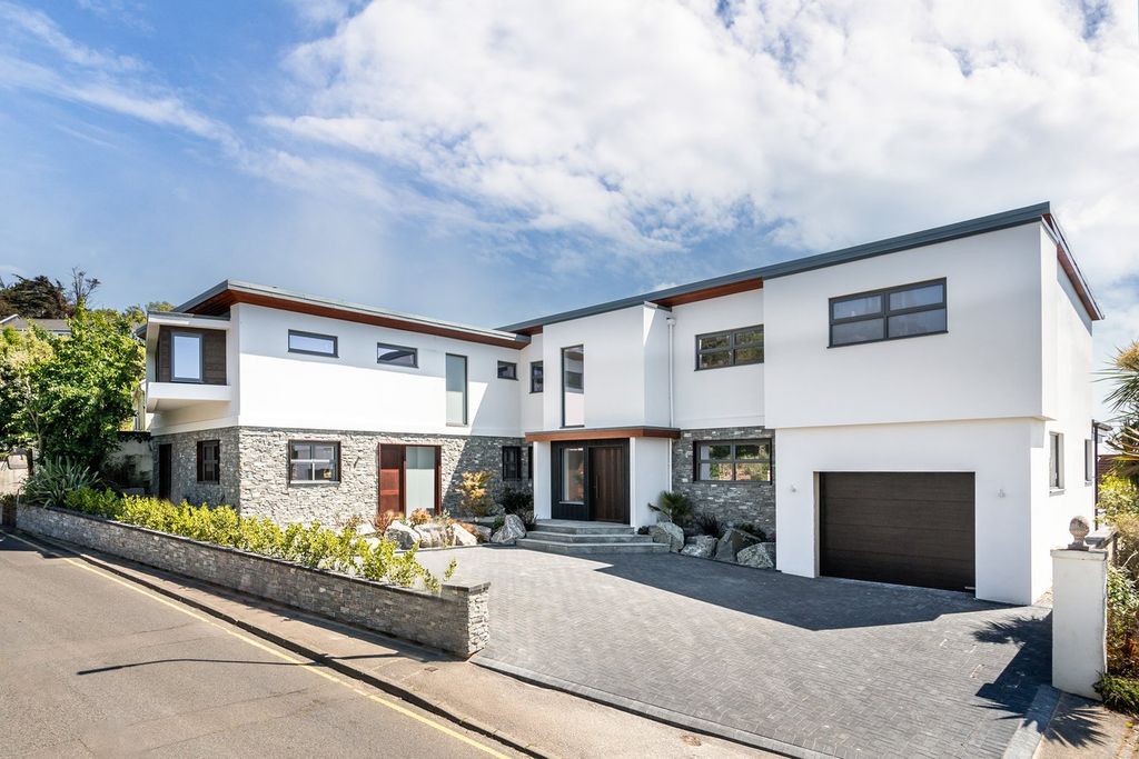6 bed detached house for saleLe Mont Sohier, St Brelade JE3