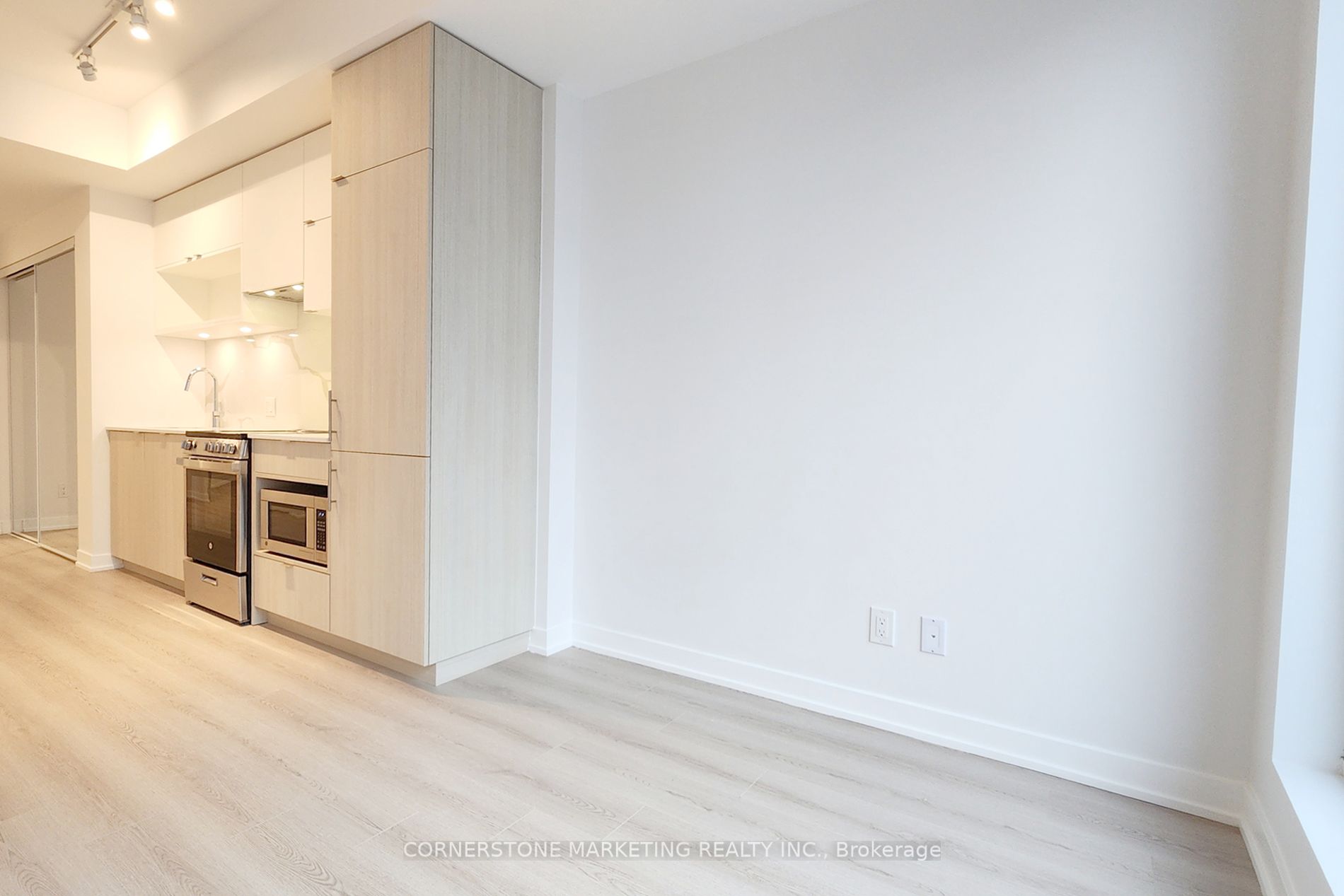 Additional image 3 of 602-100 Queen Street E, Toronto, ON, M5C 0B5