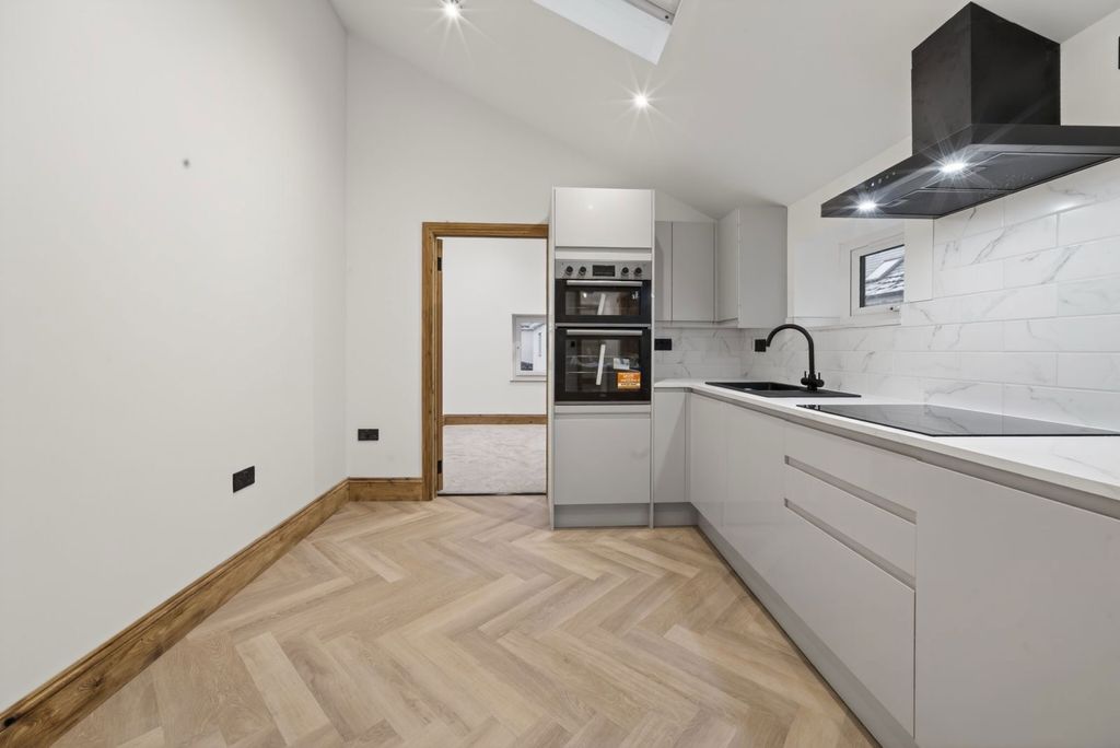 Additional image 3 of 4 bed restaurant for saleMackintosh Place, Cardiff CF24