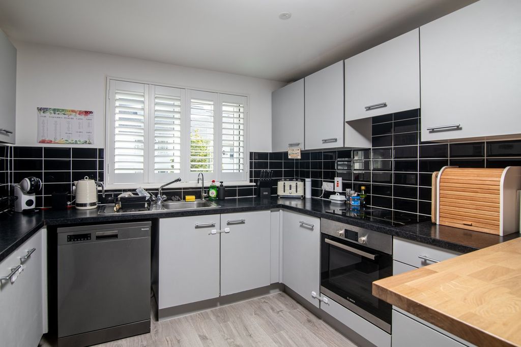 Additional image 5 of 4 bed terraced house for saleSt Johns Road, St Helier JE2