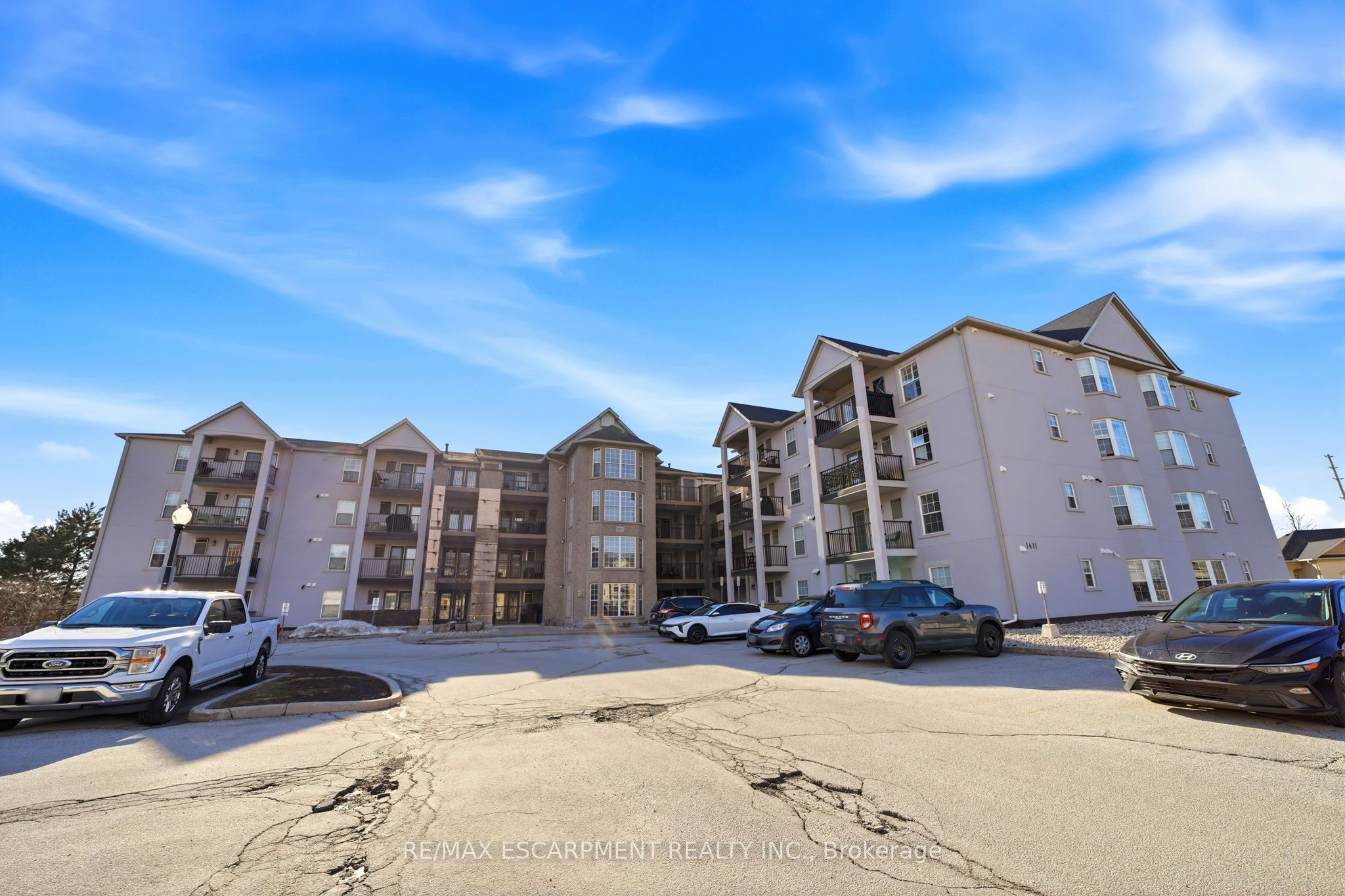 Additional image 3 of 308-1411 Walkers Line, Burlington, ON, L7M 4P5