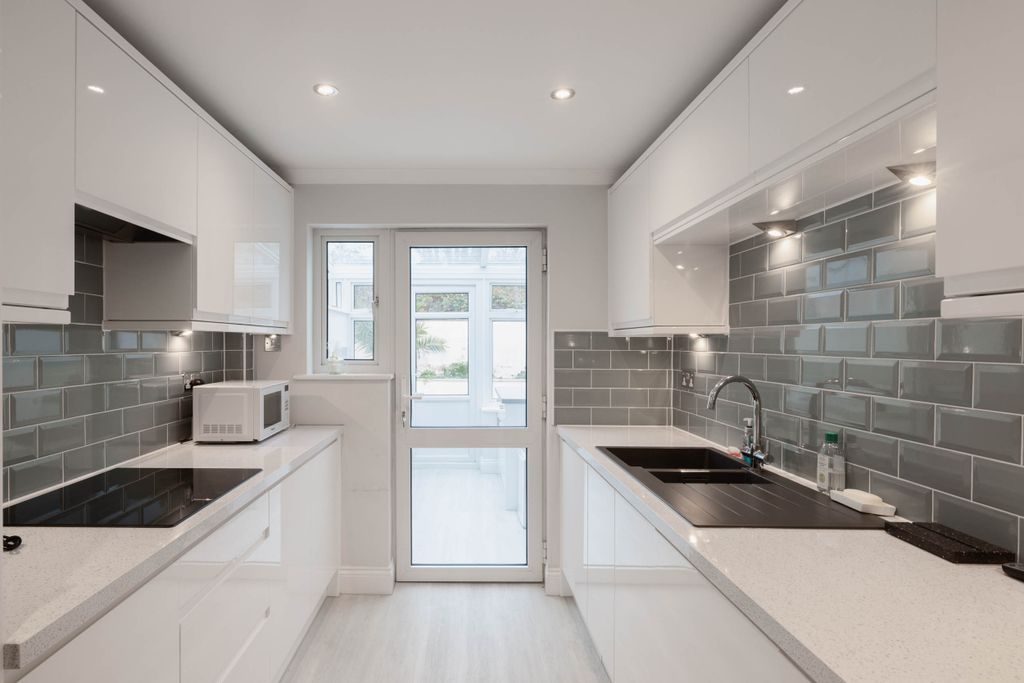 Additional image 18 of 3 bed semi-detached house for sale16 Le Clos De Debenaire, St. Helier, Jersey JE2