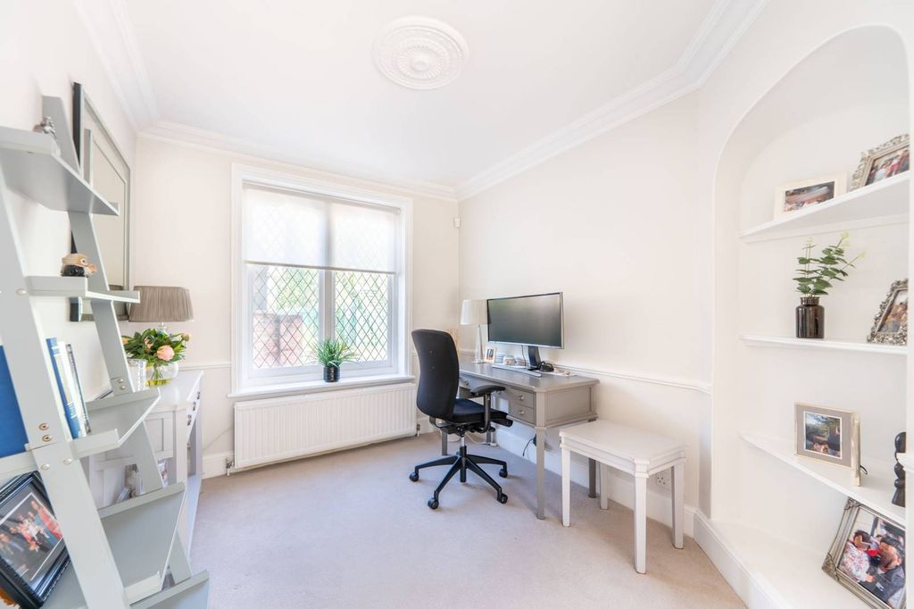 Additional image 11 of 4 bed detached house for saleChauntry Road, Maidenhead SL6