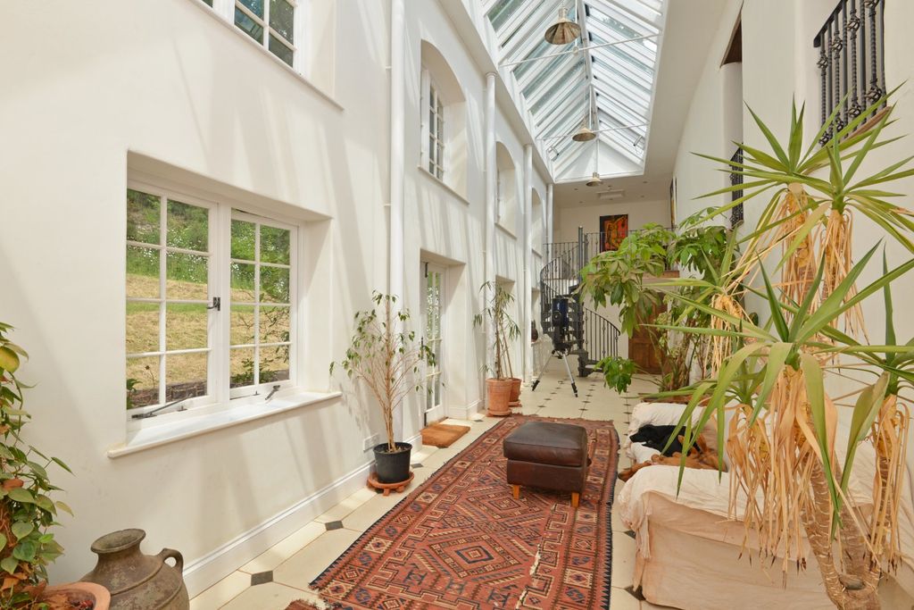 12 bed equestrian for saleCadeleigh, Tiverton, Devon EX16 photo 5