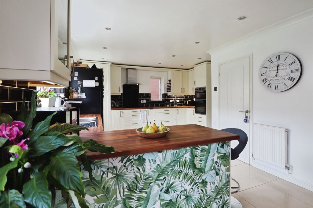 Additional image 5 of 4 bed detached house for saleAston Place, St. Mellons, Cardiff CF3