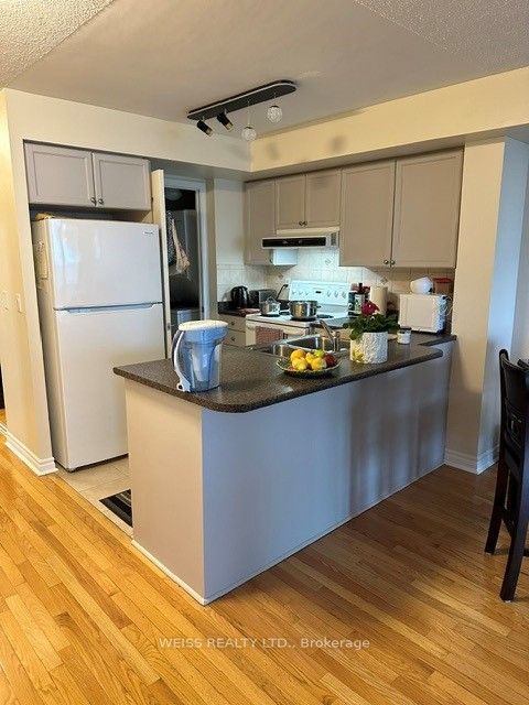 Additional image 2 of 310-33 Elm Drive, Mississauga, ON, L5B 4M2