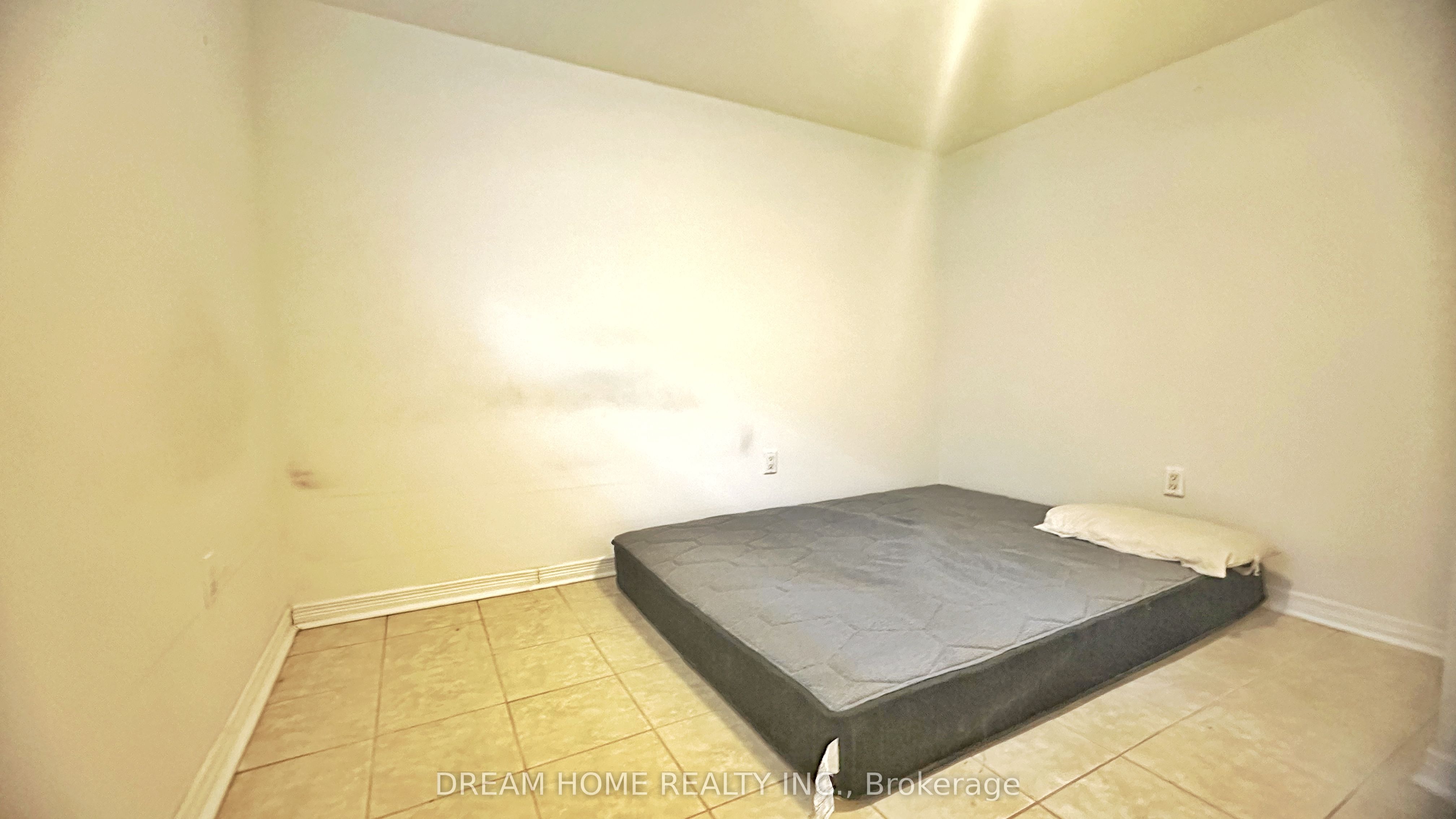 Additional image 3 of BM Unit#B-83 Cornwallis Drive, Toronto, ON, M1P 1H6