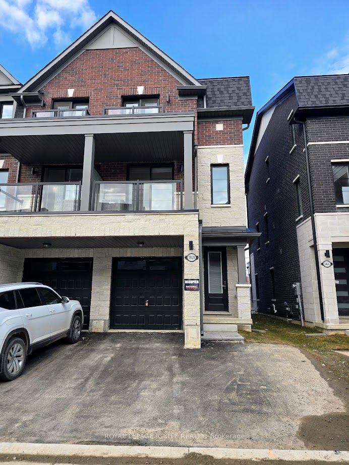 5939 Saigon Street, Mississauga, ON, L5V 0E9