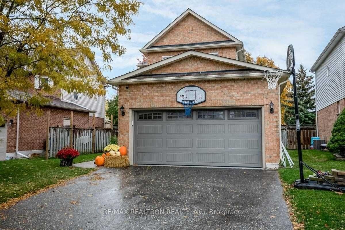 31 Natanya Boulevard, Georgina, ON, L4P 3R4