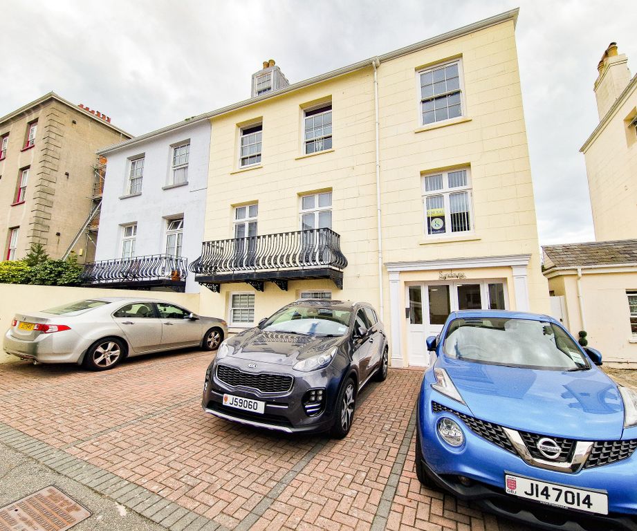1 bed flat for saleRaleigh Avenue, St. Helier JE2