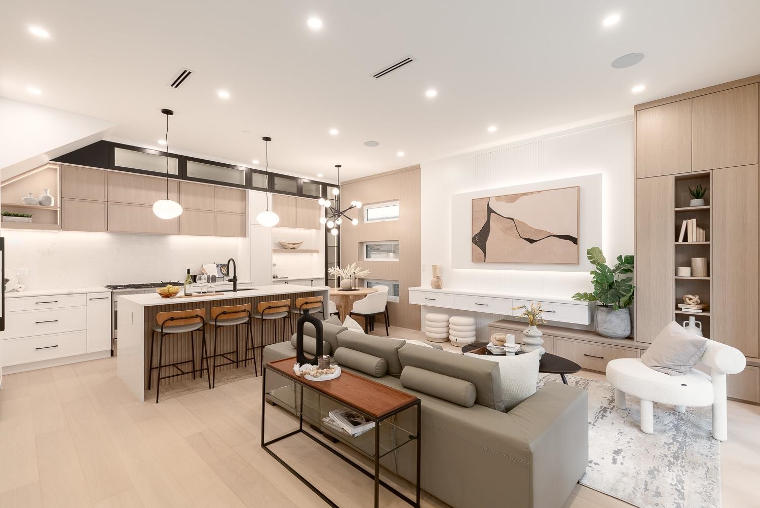 Additional image 2 of 477 20th Avenue W, Vancouver, BC, V5Y 2C7