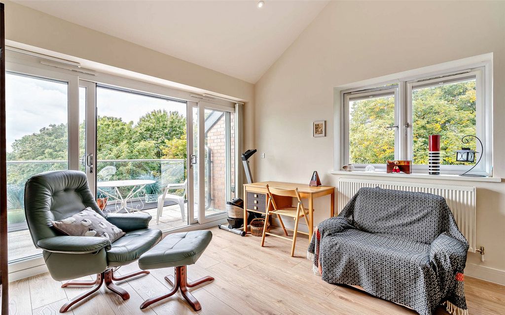 Additional image 17 of 4 bed end terrace house for saleRoyal Stuart Lane, Cardiff CF10