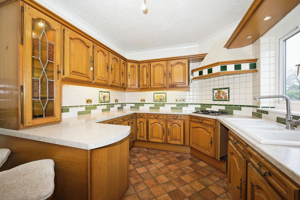 Additional image 15 of 8 bed semi-detached house for saleStation Road, Caerleon, Newport NP18