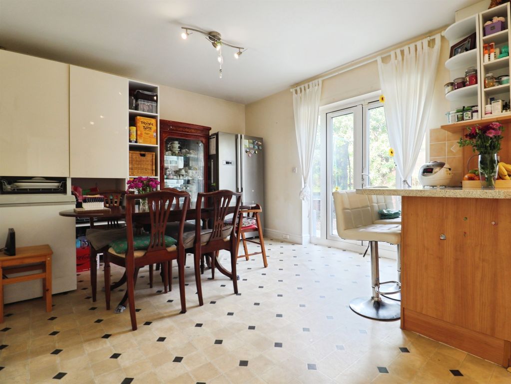 Additional image 13 of 5 bed detached house for saleClos Padrig, St. Mellons, Cardiff CF3