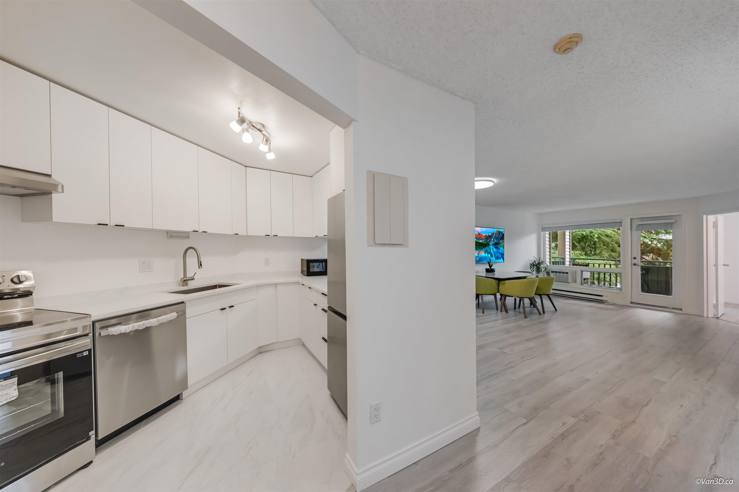 Additional image 2 of 208-1190 Pacific Street, Coquitlam, BC, V3B 6Z2