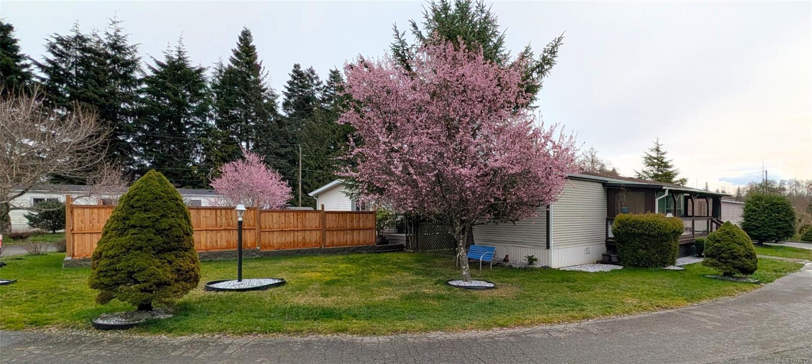 24-7021 Grant Road W, Sooke, BC, V9Z 0N7
