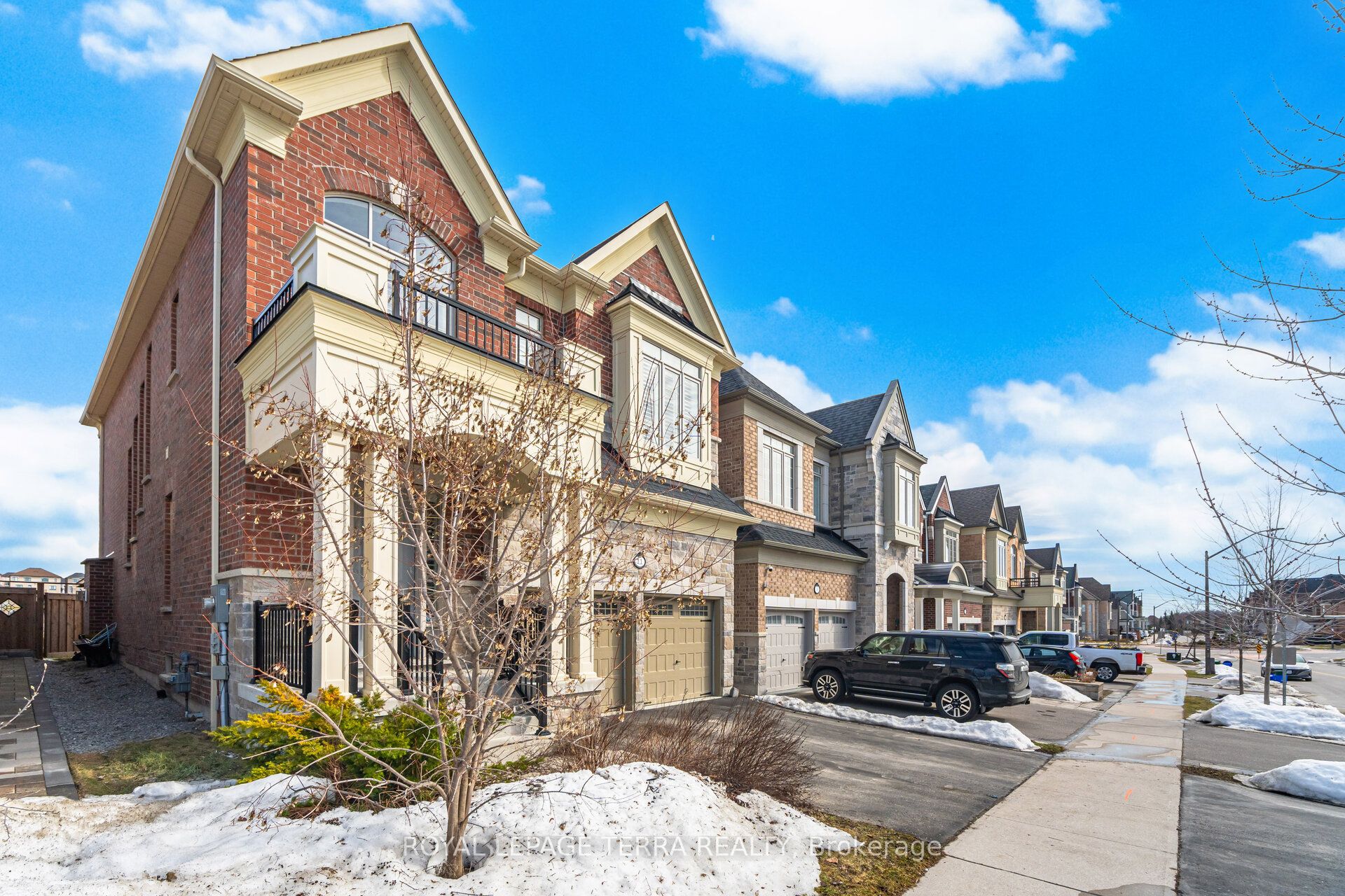 Additional image 3 of 11 Lockton Street, Whitby, ON, L1P 0E1