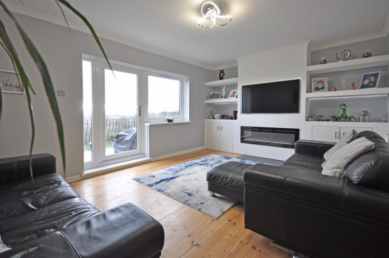Additional image 2 of 3 bed detached house for saleSuperb Detached House, Beechwood Crescent, Newport NP19