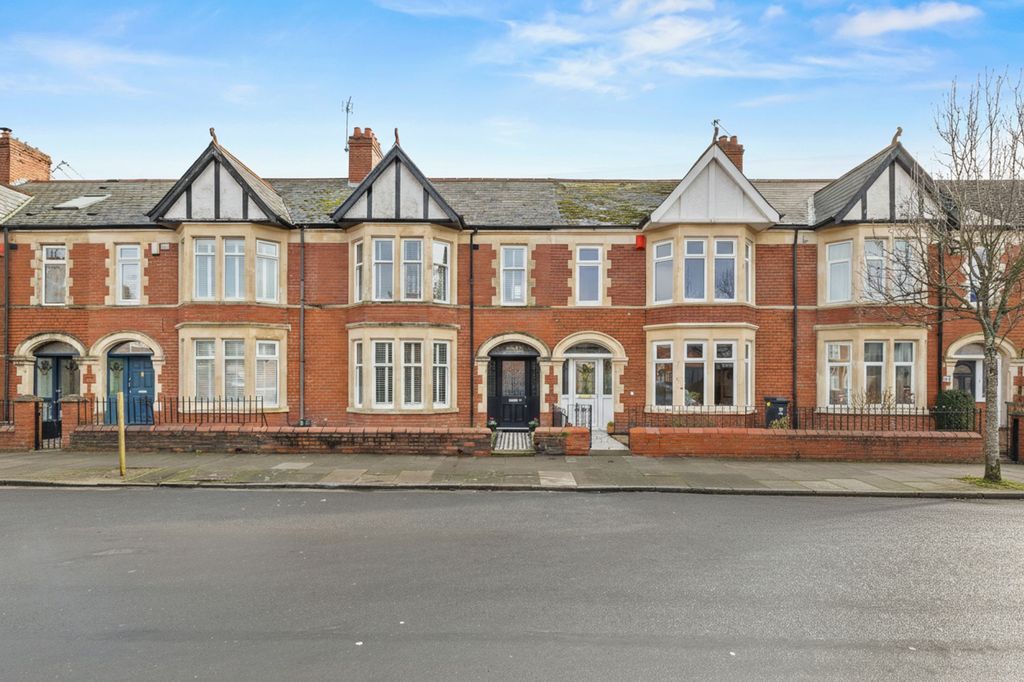 3 bed terraced house for saleMinster Road, Cardiff CF23