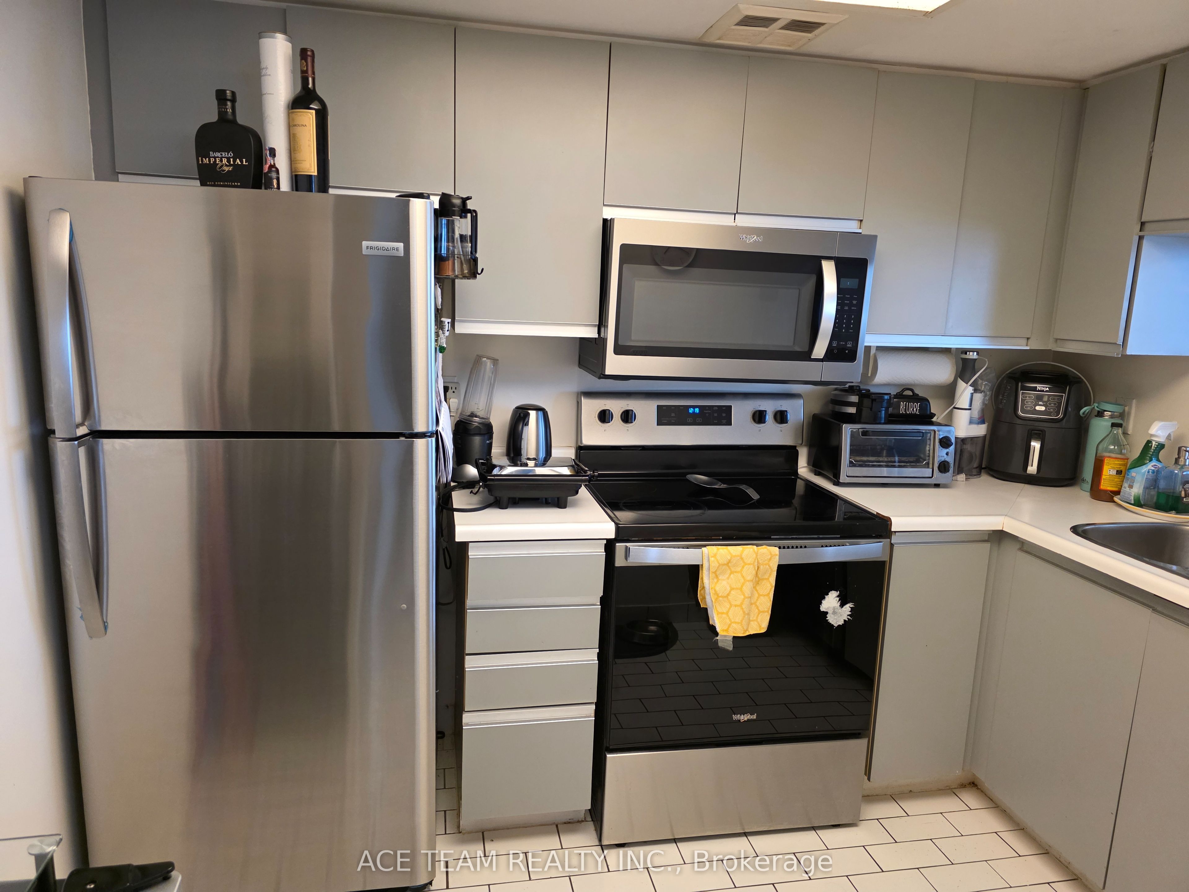 Additional image 4 of 1514-300 Webb Drive, Mississauga, ON, L5B 3W3