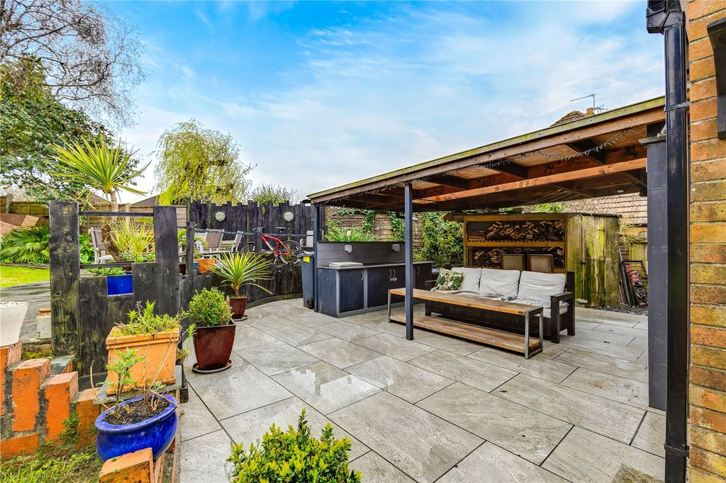 Additional image 31 of 4 bed semi-detached house for salePatterdale Close, Penylan, Cardiff CF23