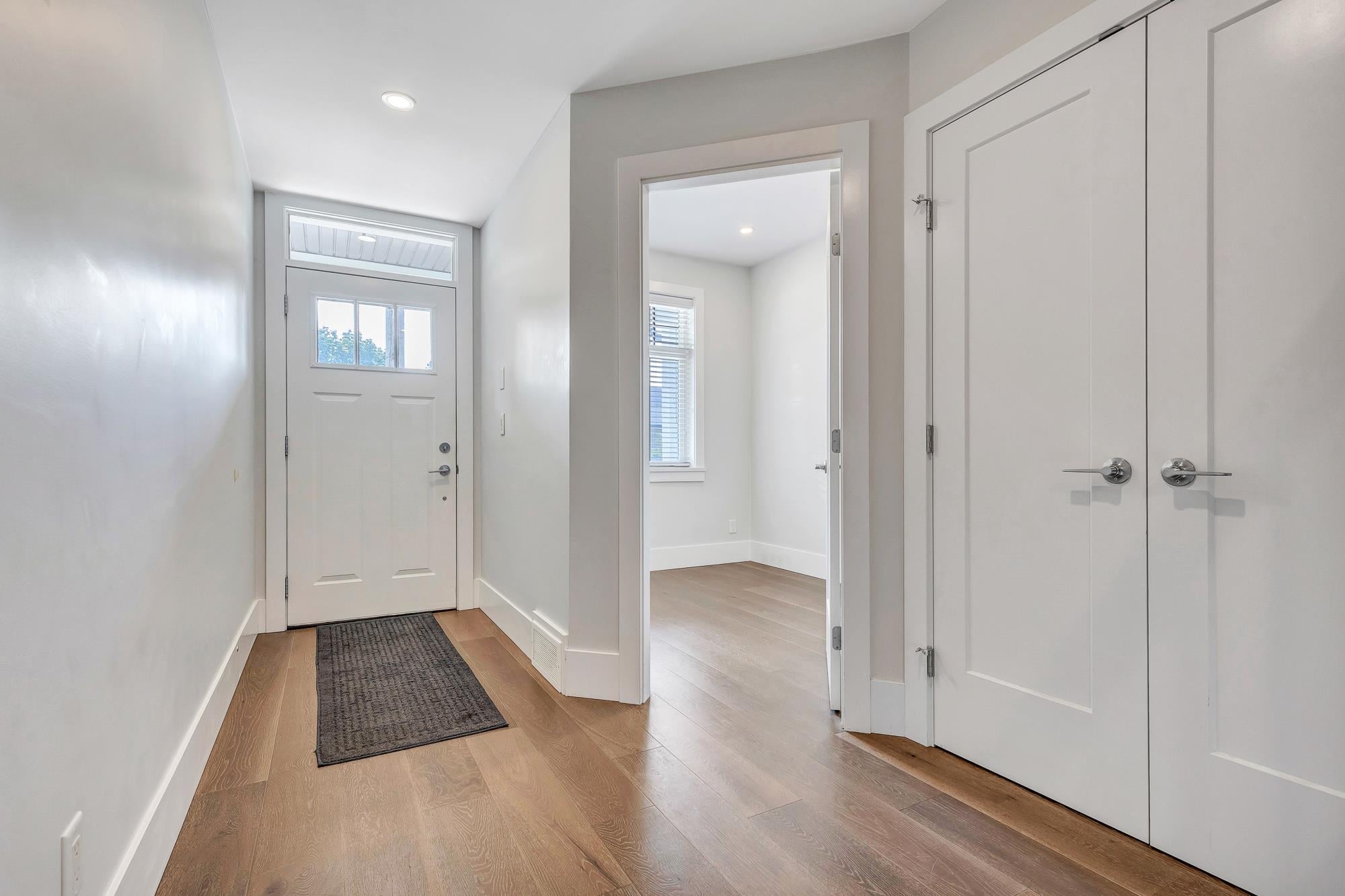 Additional image 3 of 34645 3rd Avenue, Abbotsford, BC, V2S 8B9