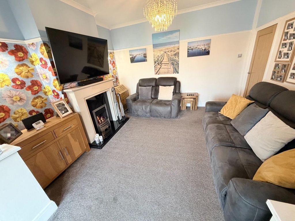Additional image 7 of 4 bed semi-detached house for saleBolton Grove, Seaton Carew, Hartlepool TS25