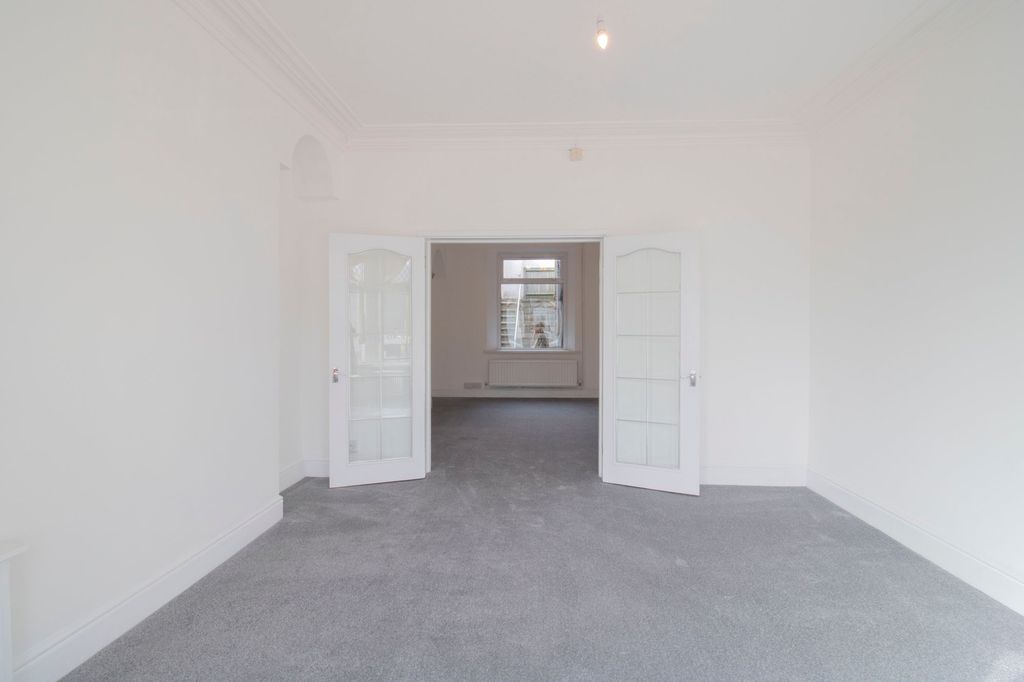 Additional image 3 of 4 bed terraced house for sale5 High Street, Newbridge NP11