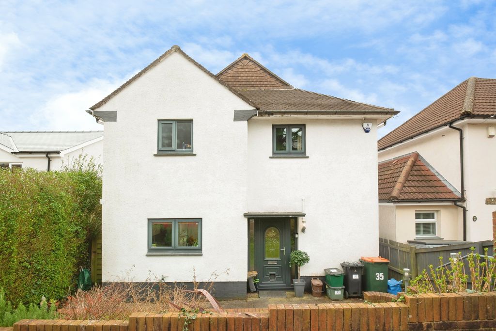 4 bed detached house for saleClevedon Road, Newport NP19