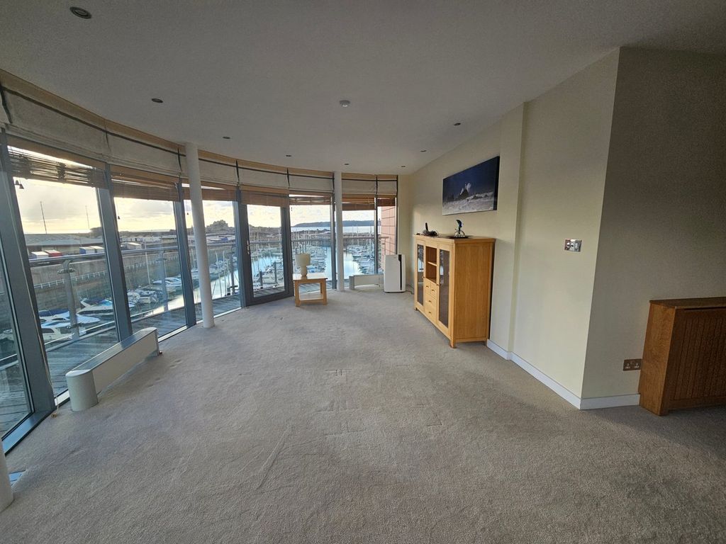 Additional image 5 of 2 bed flat for saleLa Rue De Carteret, St Helier JE2