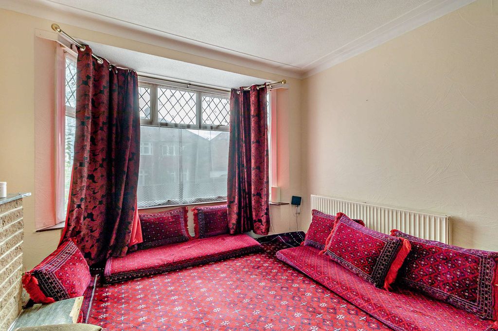 Additional image 8 of 3 bed semi-detached house for saleLodore Gardens, London NW9