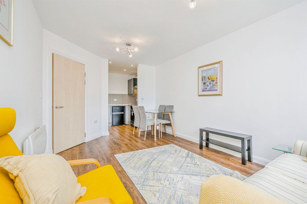 1 bed flat for saleLandmark Place, Cardiff CF10