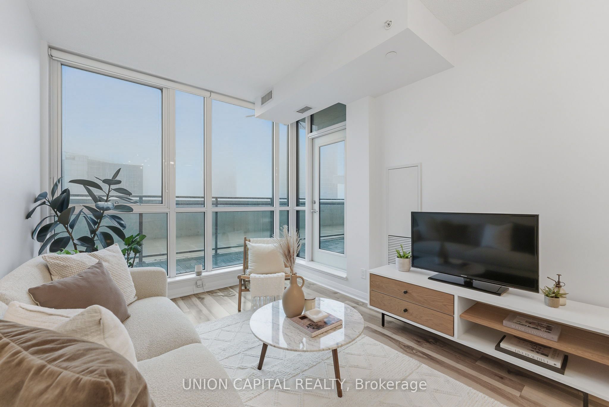 Additional image 3 of 508-55 Eglinton Avenue W, Mississauga, ON, L5R 0E4