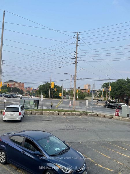 165 Dundas Street W, Mississauga, ON, L5B 2L6