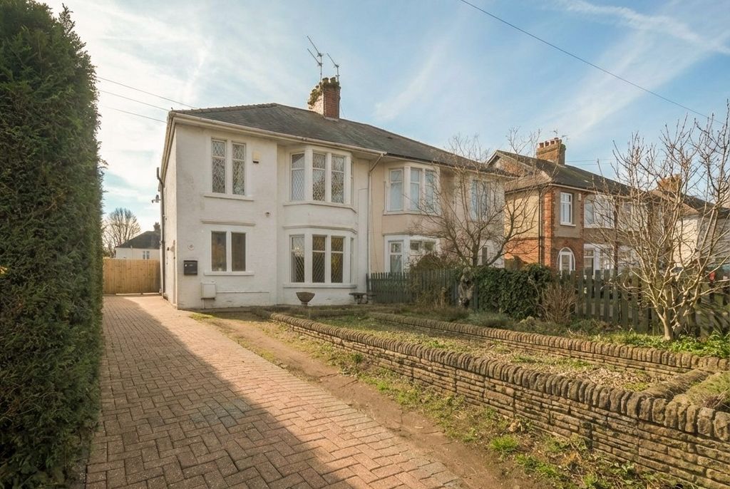 3 bed semi-detached house for salePantbach Road, Rhiwbina, Cardiff CF14