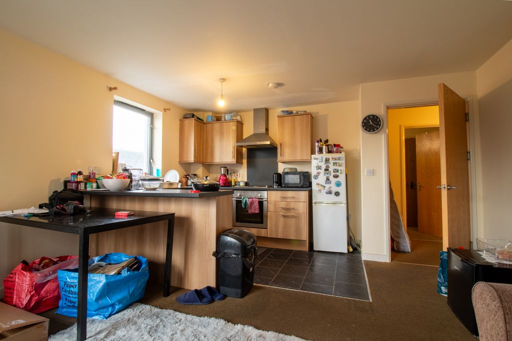 Additional image 3 of 2 bed flat for salePottery Terrace, Newport NP20