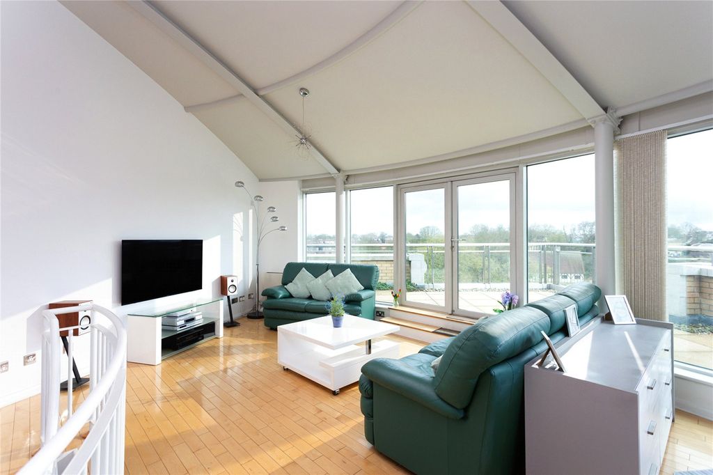 Additional image 6 of 2 bed flat for saleLeeman Road, York, North Yorkshire YO26