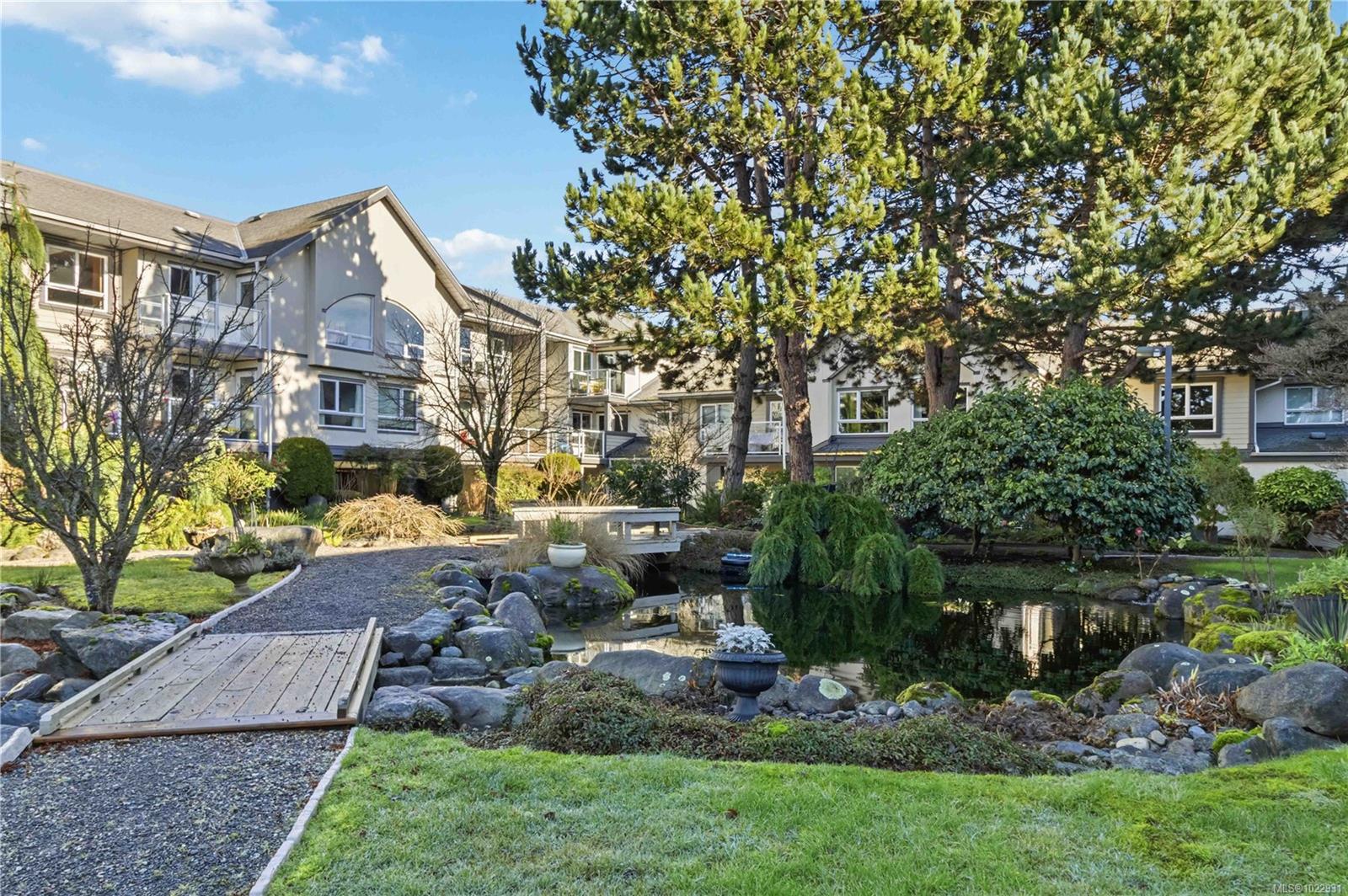 219-2245 James White Boulevard, Sidney, BC, V8L 1Z5