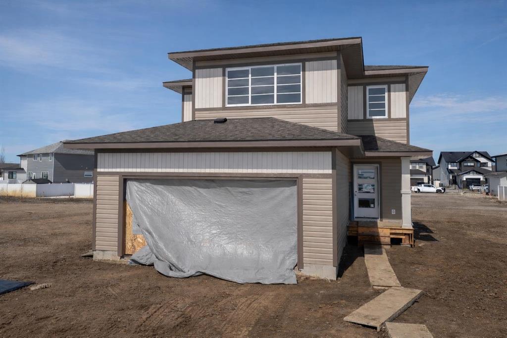 38 Lincoln Street, Sylvan Lake, AB, T4S 2P9