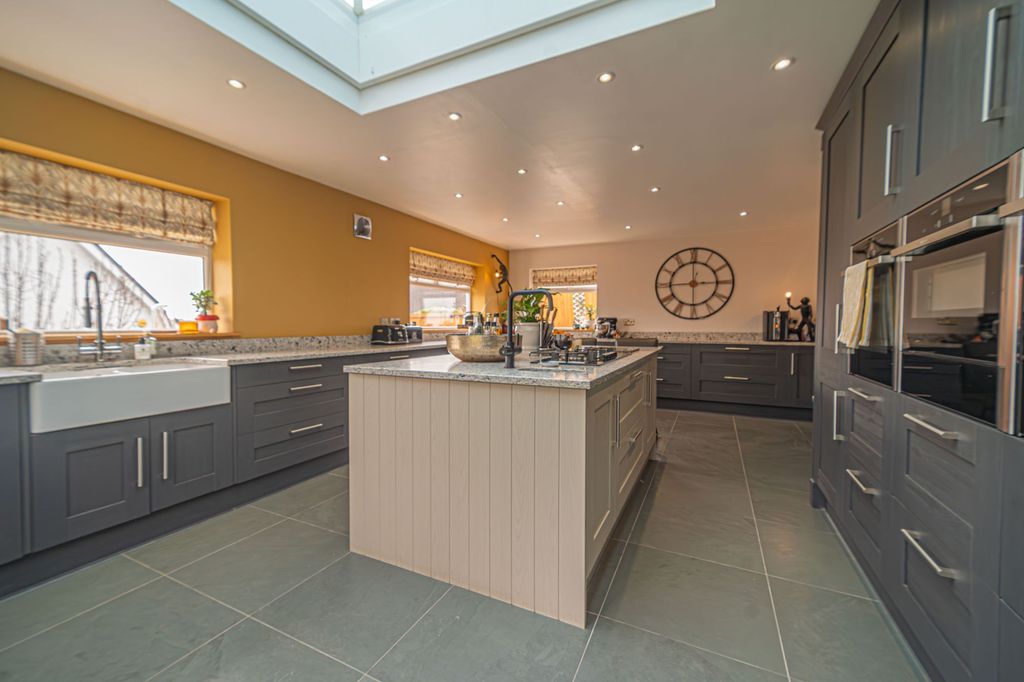 Additional image 4 of 4 bed detached house for saleVicarage Hill, Newport NP20