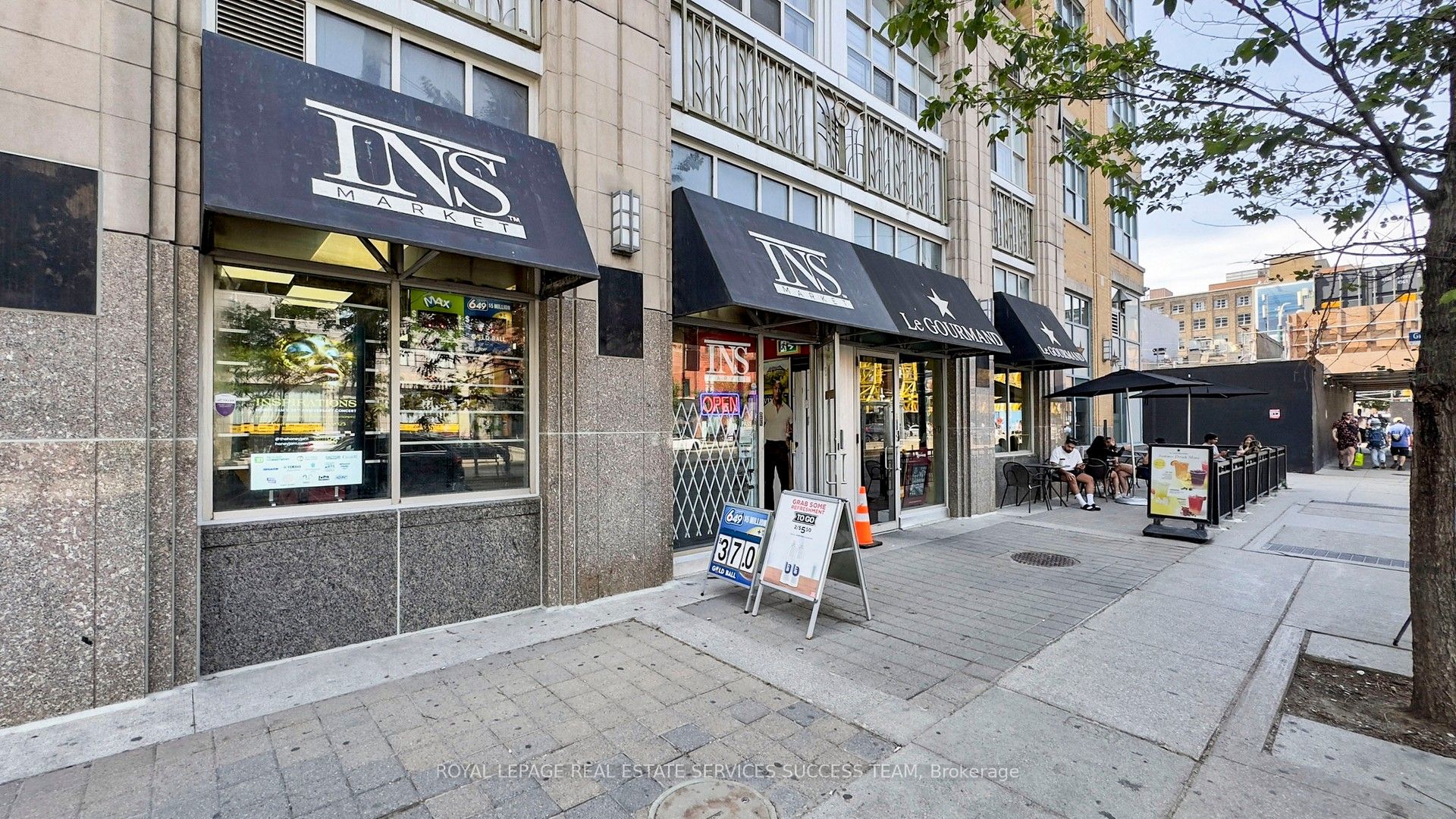 3-148 Spadina Avenue, Toronto, ON, M5V 2L8