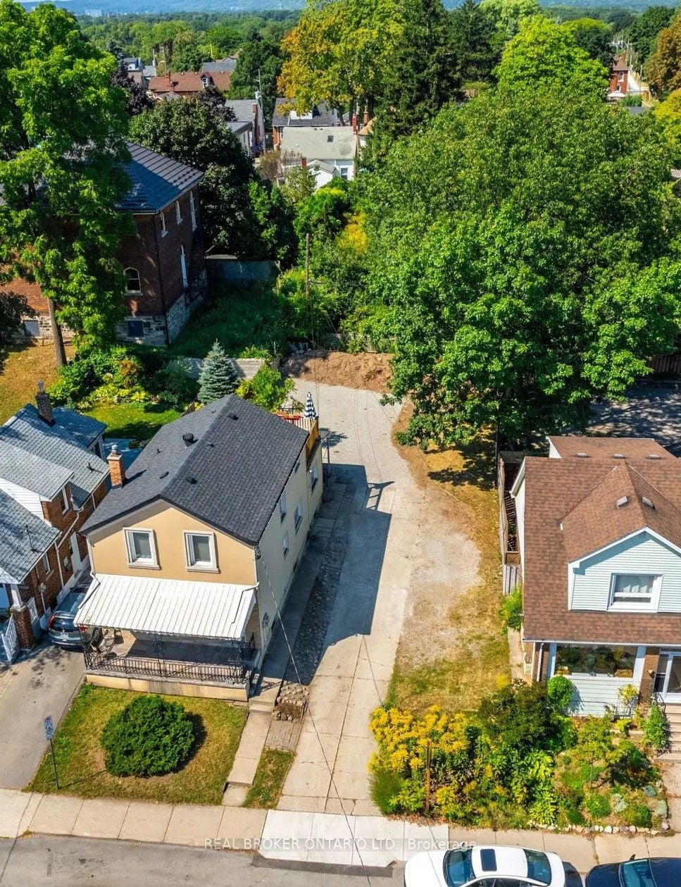 153 Strathcona Avenue N, Hamilton, ON, L8R 3C4