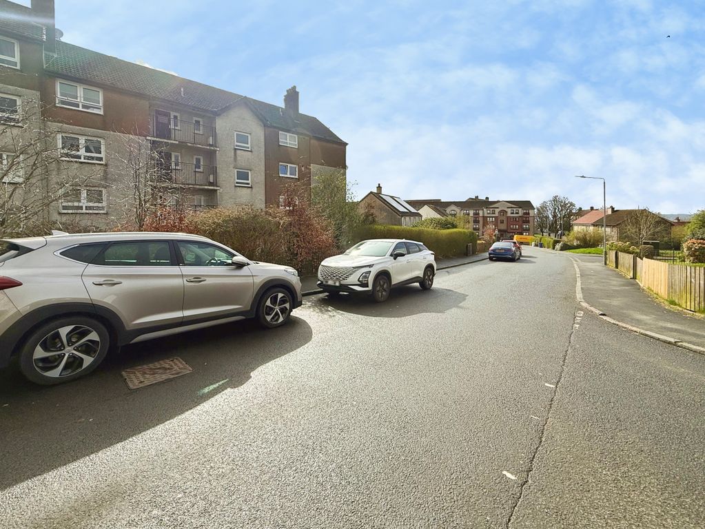 Additional image 2 of 3 bed flat for saleWaulking Mill Road, Clydebank G81