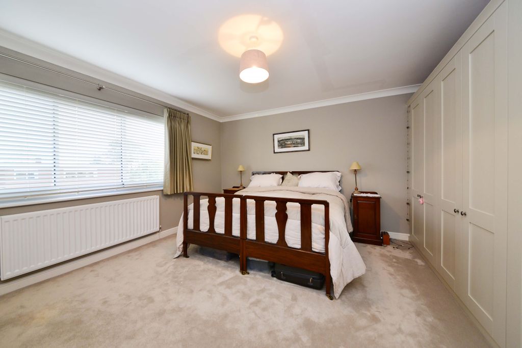 Additional image 11 of 3 bed flat for salePetersham Place, Edgbaston B15
