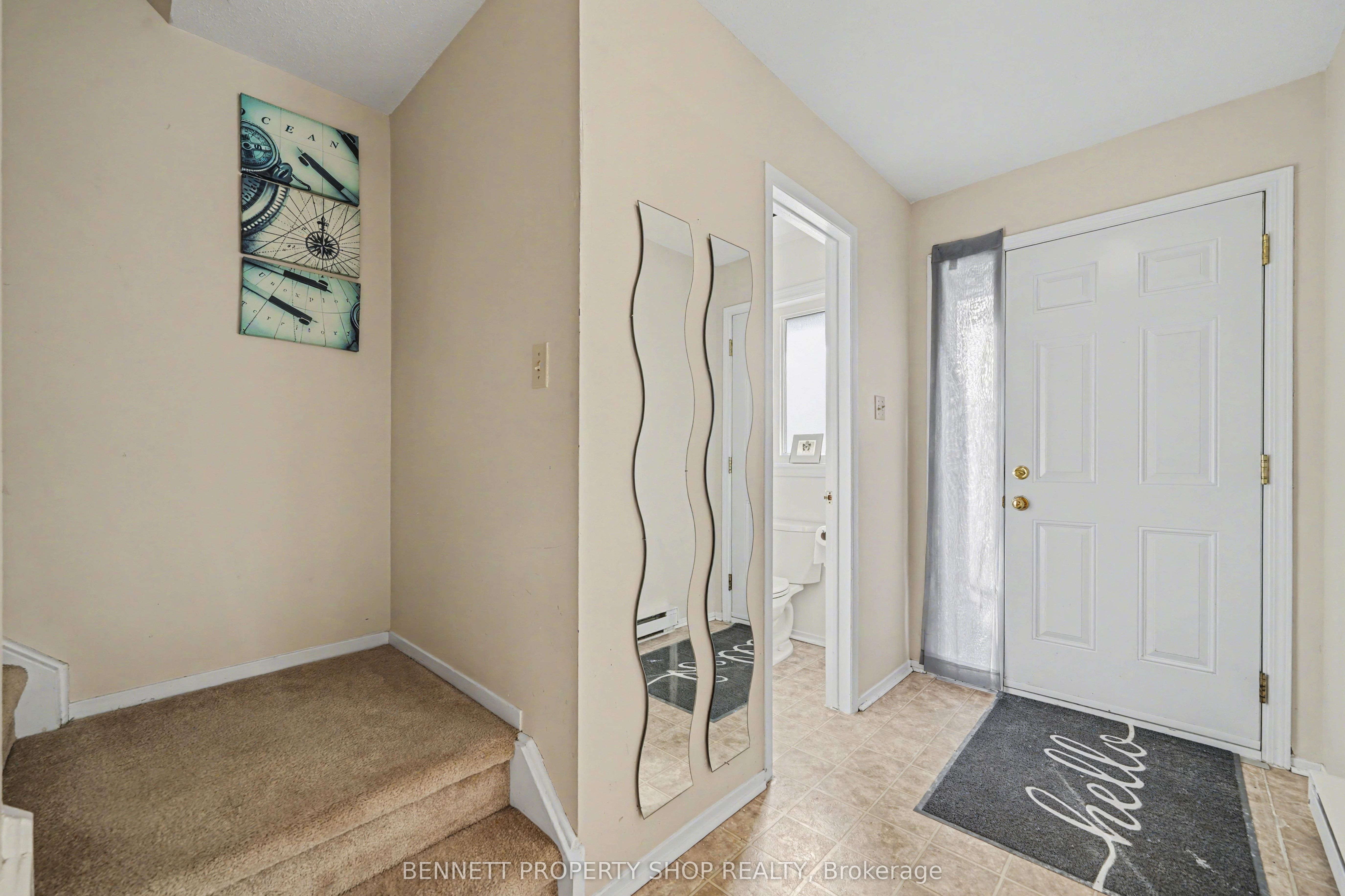 Additional image 2 of 37 Pixley Private, Ottawa, ON, K1G 4C3