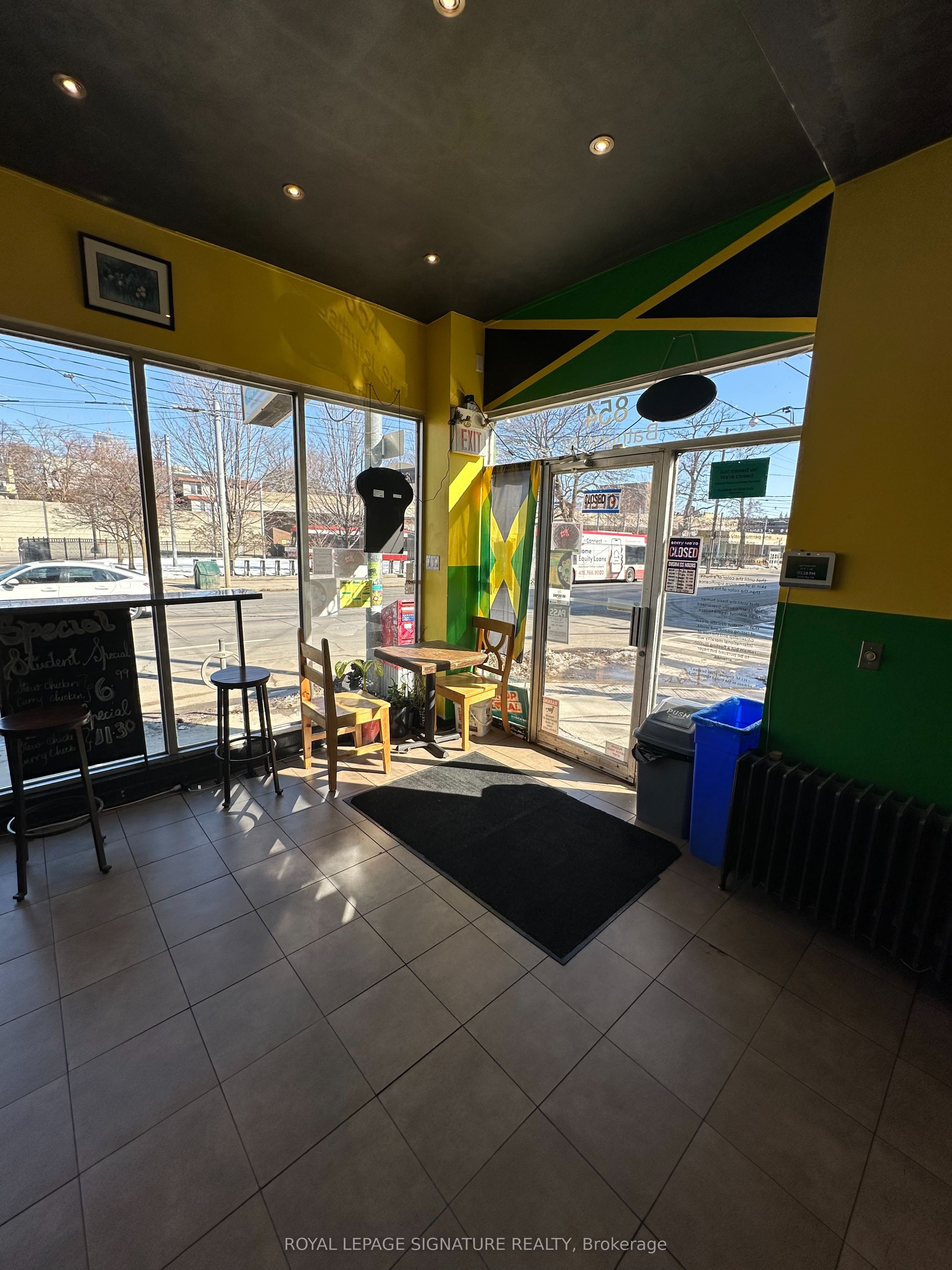 Store Front-854 Bathurst Street, Toronto, ON, M5R 3G2