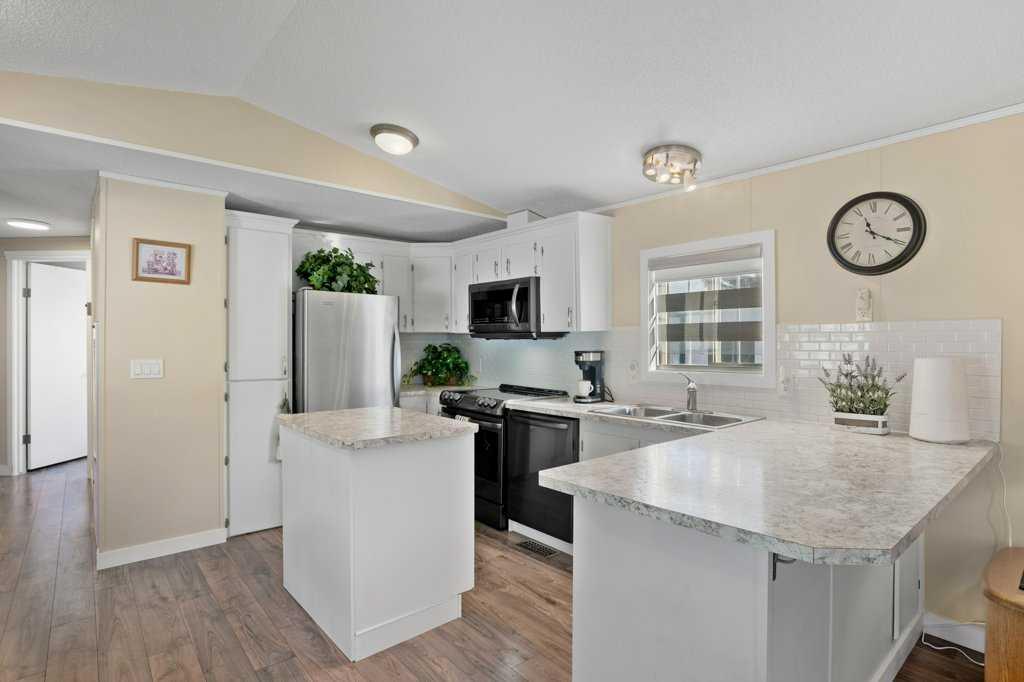Additional image 5 of 139-99 Arbour Lake Road NW, Calgary, AB, T3G 4E4